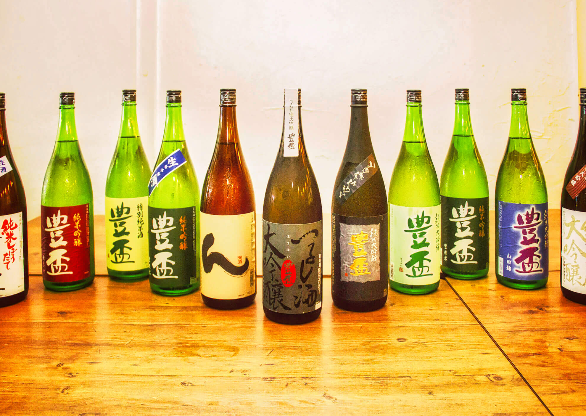 旬肴ひでかで楽しめる地酒の数々