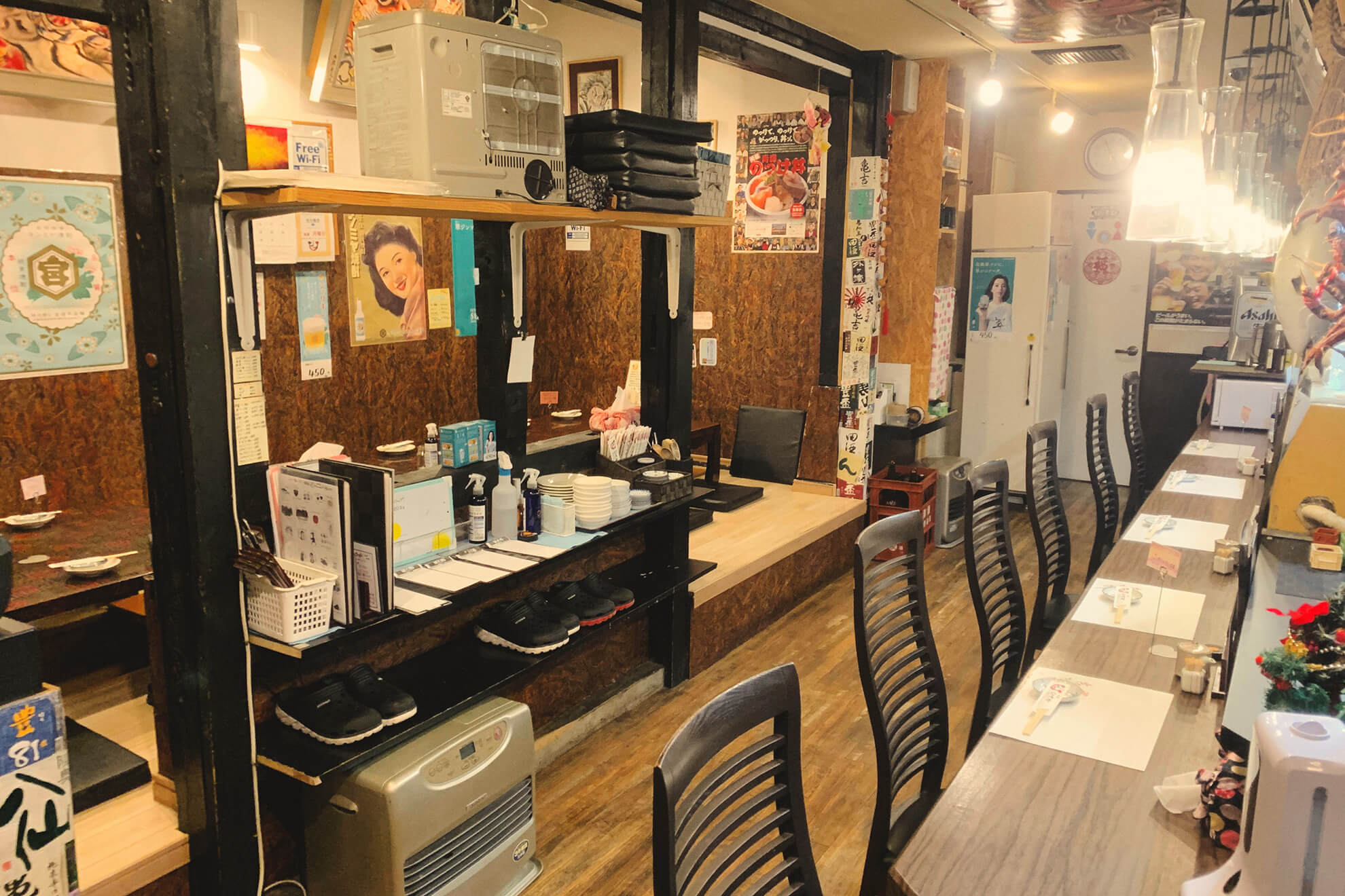 旬肴ひでかの小上がり席